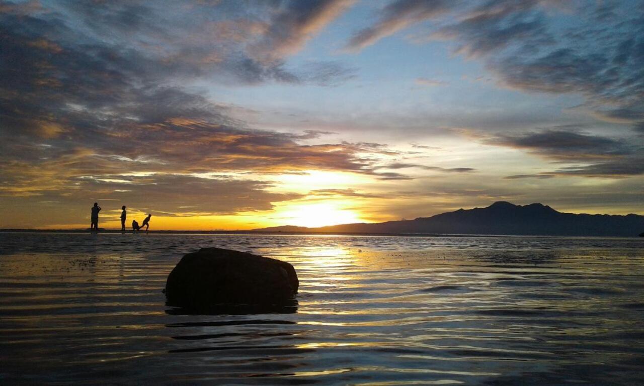 Apo Diver Beach Resort San Juan  Exteriör bild