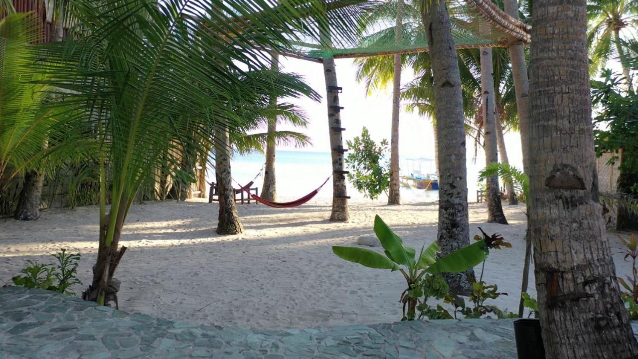 Apo Diver Beach Resort San Juan  Exteriör bild