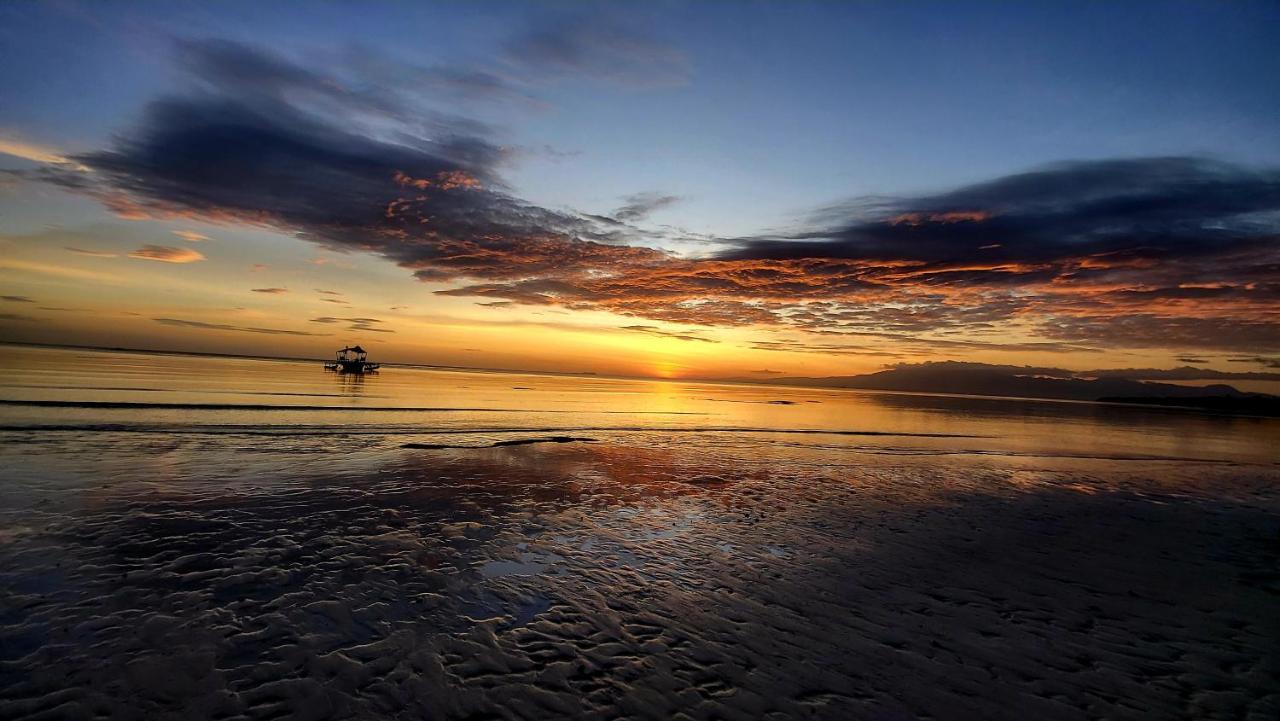 Apo Diver Beach Resort San Juan  Exteriör bild
